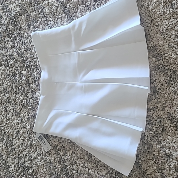 Aritzia Skirts Nwt Aritzia White Tennis Skirt Poshmark